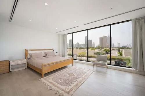 5 Bedrooms Villa in Acacia Avenues