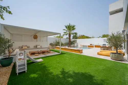 5 Bedrooms Villa in Acacia Avenues