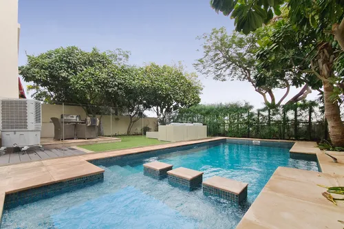 3 Bedrooms Villa in Springs 4