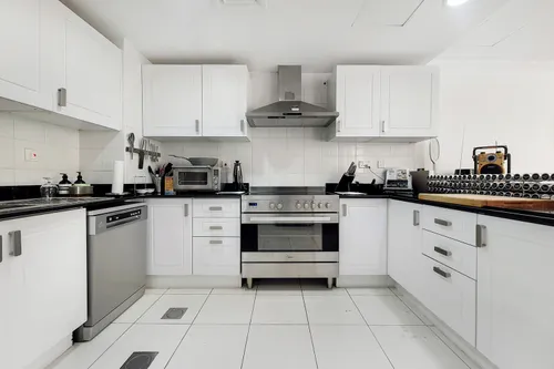 3 Bedrooms Villa in Springs 4