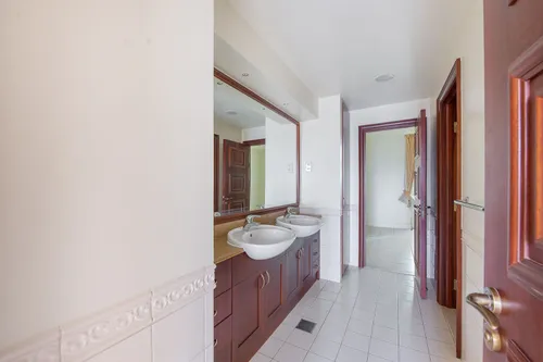 3 Bedrooms Villa in Al Mesk Tower