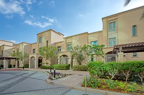 3 Bedrooms Villa in Al Mesk Tower