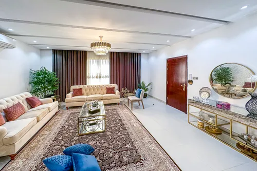 5 Bedrooms Villa in Al Mowaihat 1