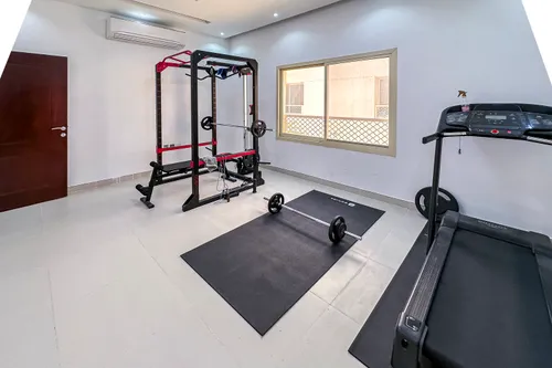 5 Bedrooms Villa in Al Mowaihat 1