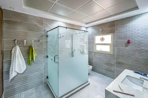 5 Bedrooms Villa in Al Mowaihat 1