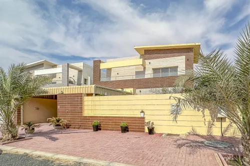 Standalone villa | Brand New | on the Corner