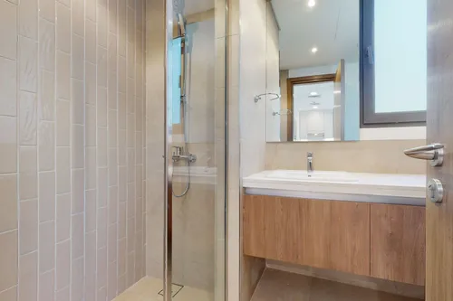 4 Bedrooms Villa in Elan