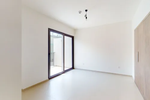 4 Bedrooms Villa in Elan