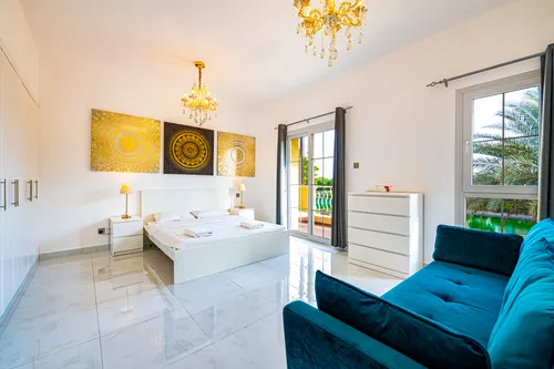3 Bedrooms Villa in Springs 7