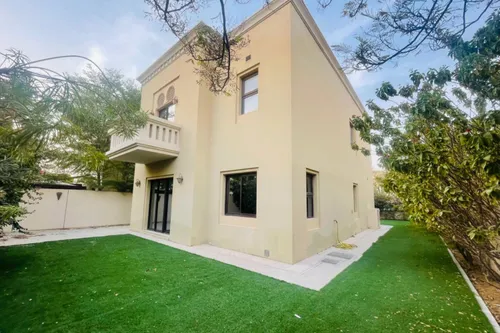 Back to Back | 4 Bedrooms | Quiet Location | Maids