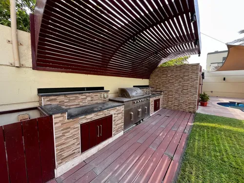 4 Bedrooms Villa in Regional