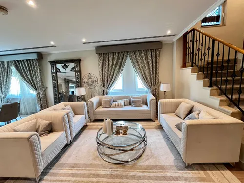 4 Bedrooms Villa in Regional