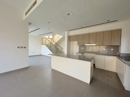 4 Bedrooms Villa in Sidra Villas I