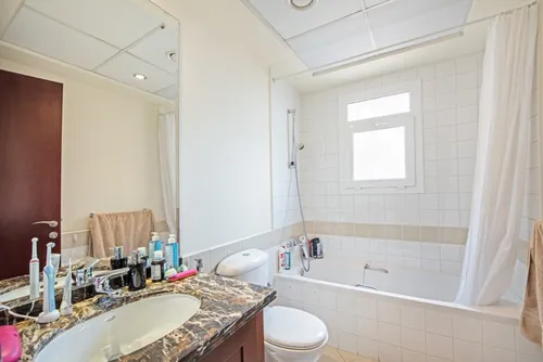 3 Bedrooms Villa in Palmera 2