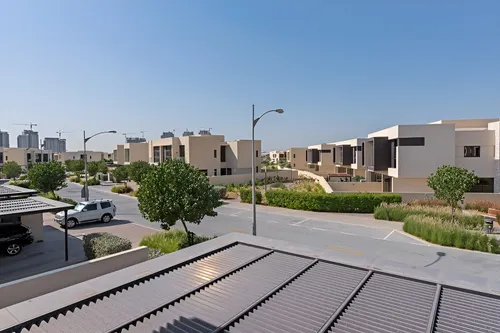3 Bedrooms Villa in The Turf