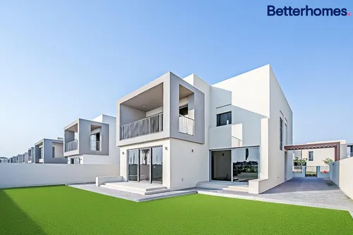 Vacant Now | Prime Location | Huge Plot
