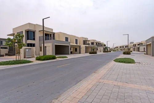 4 Bedrooms Villa in Maple 1