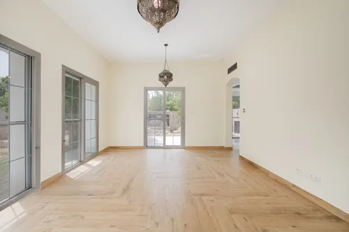 3 Bedrooms Villa in Al Reem 3
