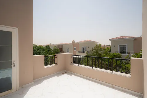 3 Bedrooms Villa in Al Reem 3