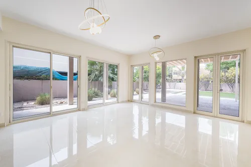 3 Bedrooms Villa in Saheel 1