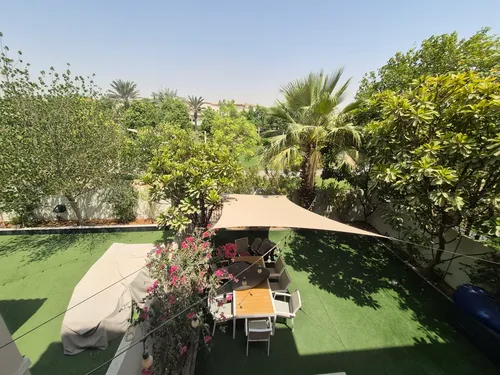 3 Bedrooms Villa in Mira 5