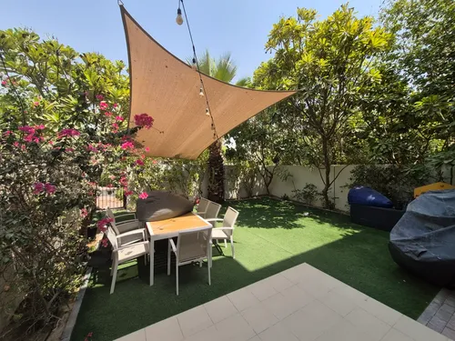 3 Bedrooms Villa in Mira 5