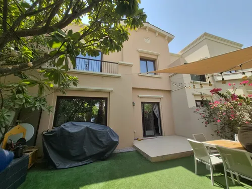 Type 1M |Single Row | Park Views | Ideal Location
