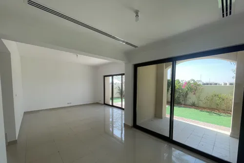 4 Bedrooms Villa in Samara