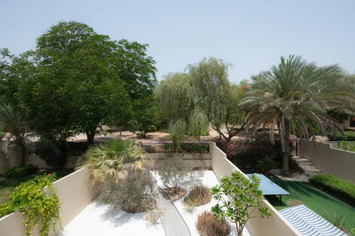 3 Bedrooms Villa in Alma 1
