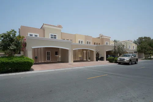 3 Bedrooms Villa in Alma 1
