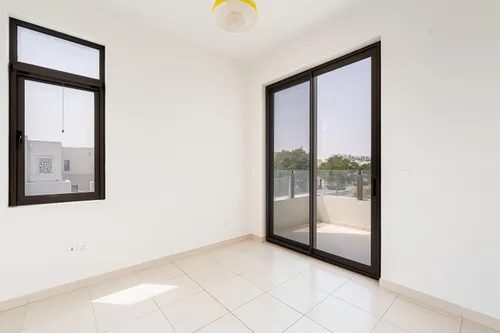 4 Bedrooms Villa in Mira Oasis 1