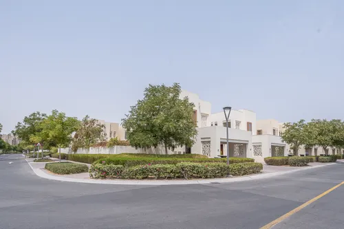 4 Bedrooms Villa in Mira Oasis 1