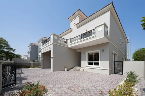Excellent Finishes |5Bed Plus Basement |Single Row