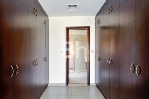 5 Bedrooms Villa in Hacienda