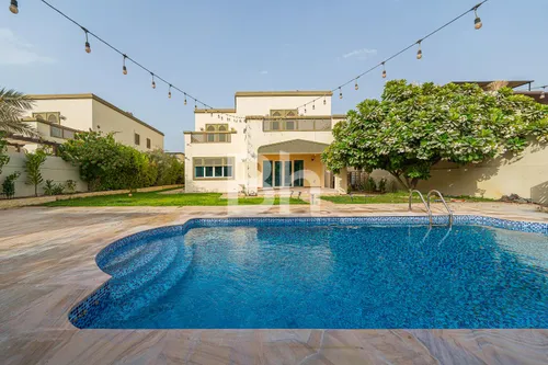 Regional Large | 4 Bed Plus Study | Vastu