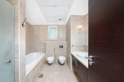 4 Bedrooms Villa in District 1 Regional