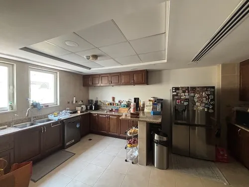 4 Bedrooms Villa in Regional