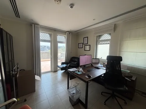 4 Bedrooms Villa in Regional
