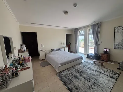 4 Bedrooms Villa in Regional