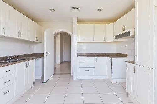 Single Row | Upgraded Floor | Landscaped Garden