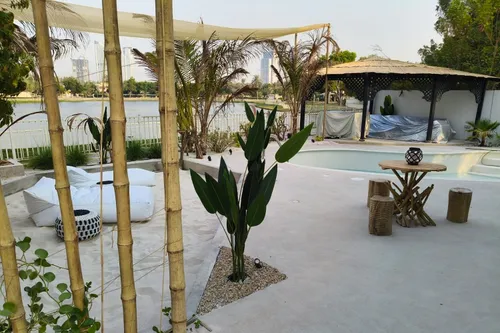 5 Bedrooms Villa in Meadows 9