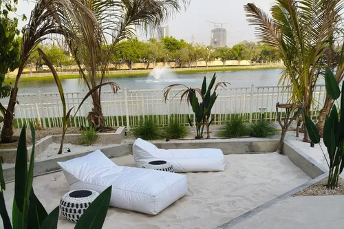 5 Bedrooms Villa in Meadows 9