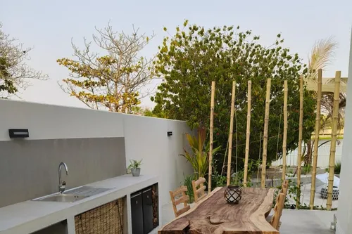 5 Bedrooms Villa in Meadows 9