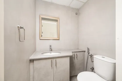 5 Bedrooms Villa in Meadows 9
