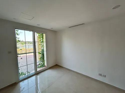 3 Bedrooms Villa in Al Reem 3