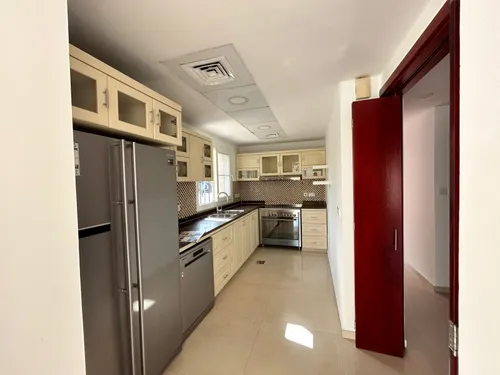 3 Bedrooms Villa in Al Reem 3