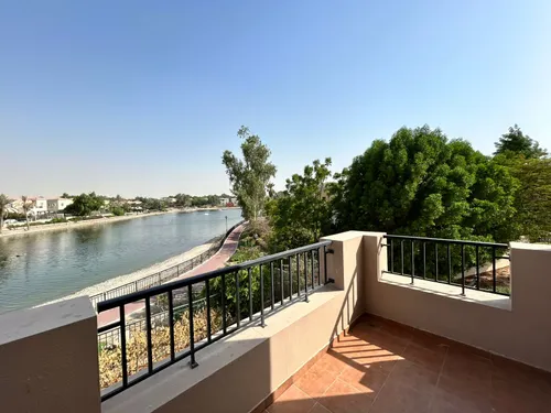 3 Bedrooms Villa in Al Reem 3