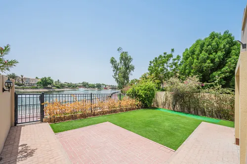 3 Bedrooms Villa in Al Reem 3