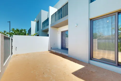 3 Bedrooms Villa in Elan