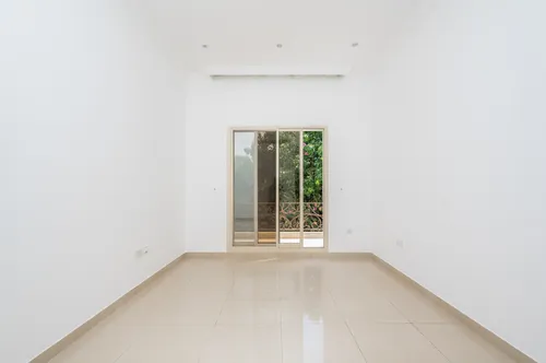 4 Bedrooms Villa in Hacienda